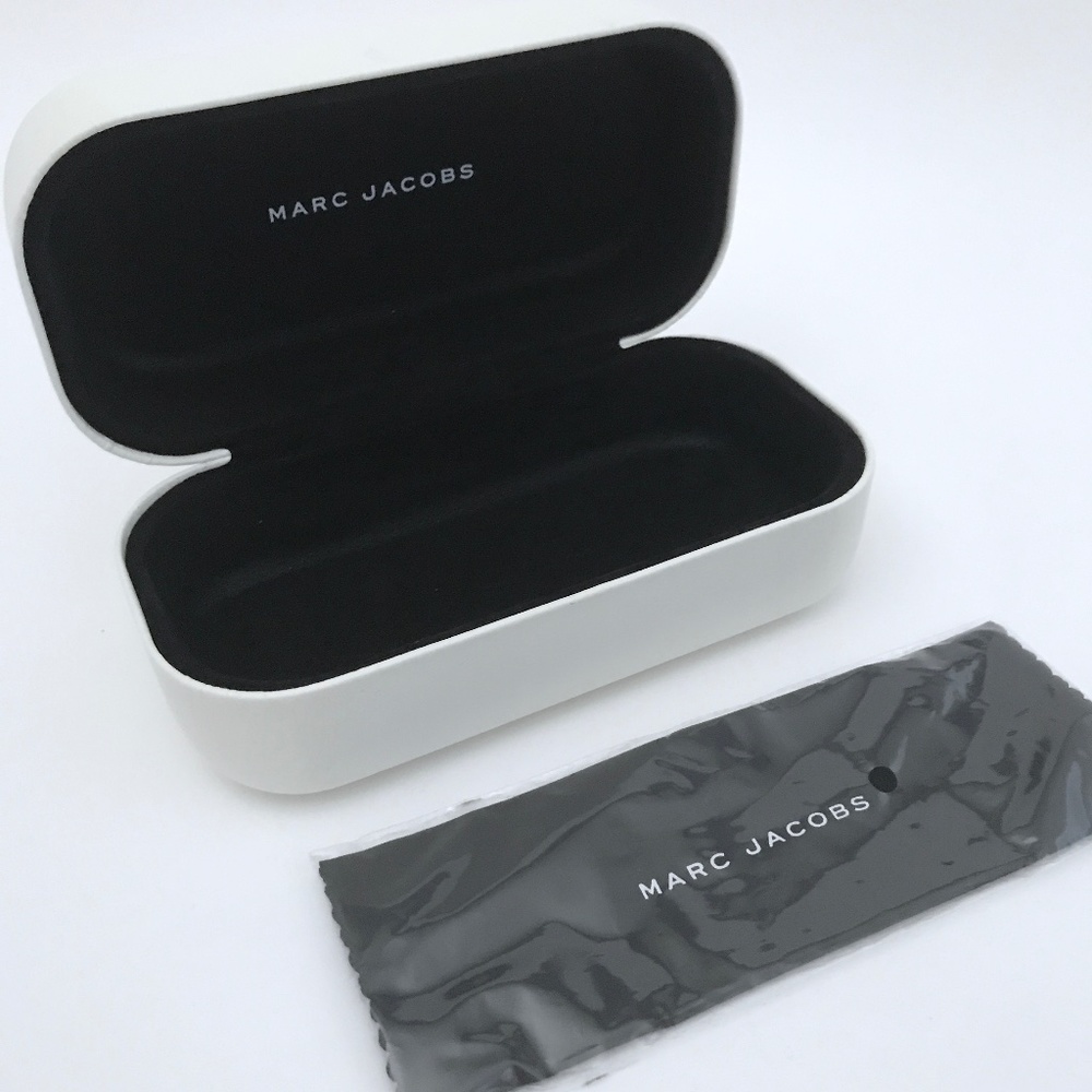 Marc Jacobs Sunglass Hard Clamshell Case with Cloth